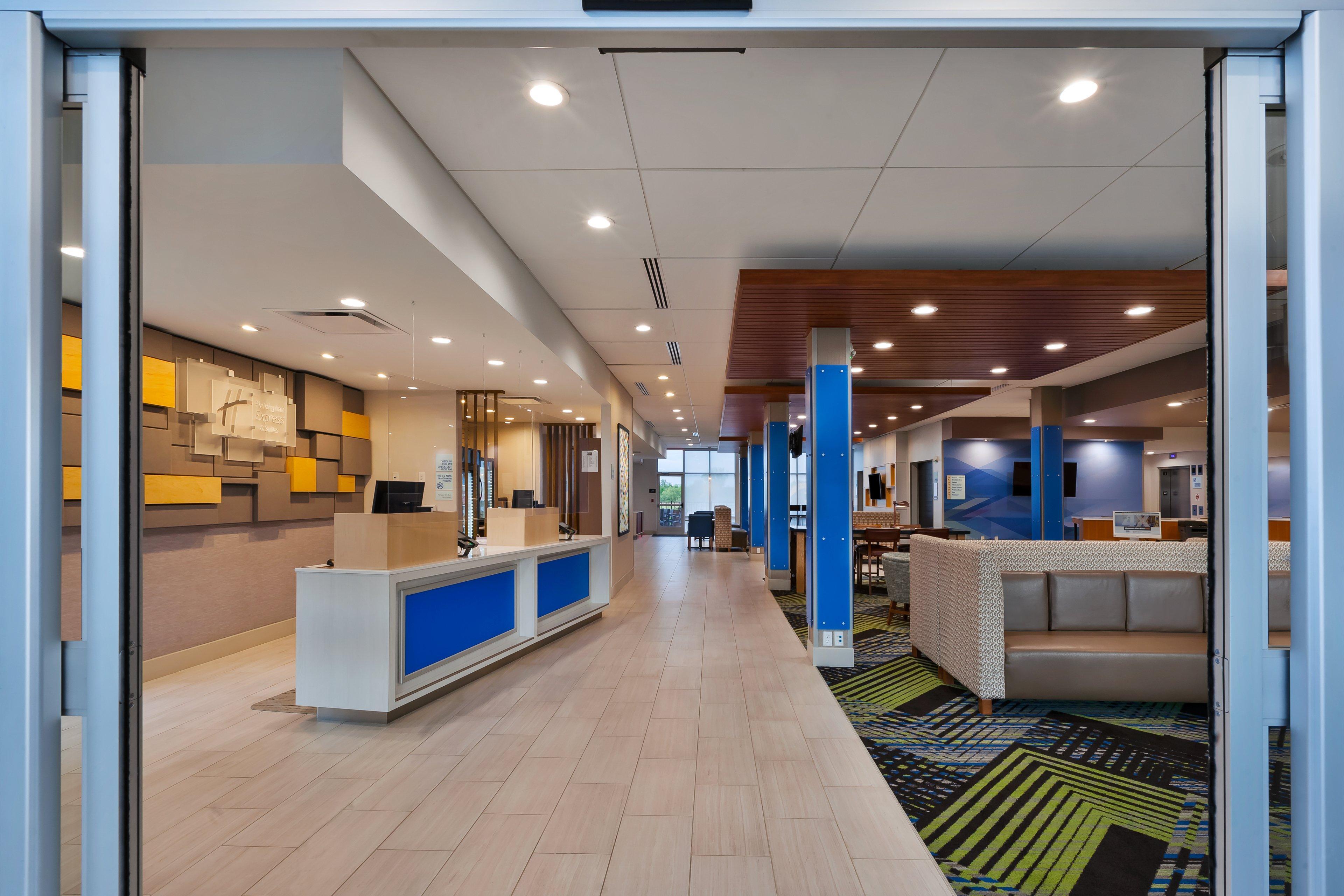 Holiday Inn Express & Suites - Grand Rapids Airport - South By Ihg Экстерьер фото