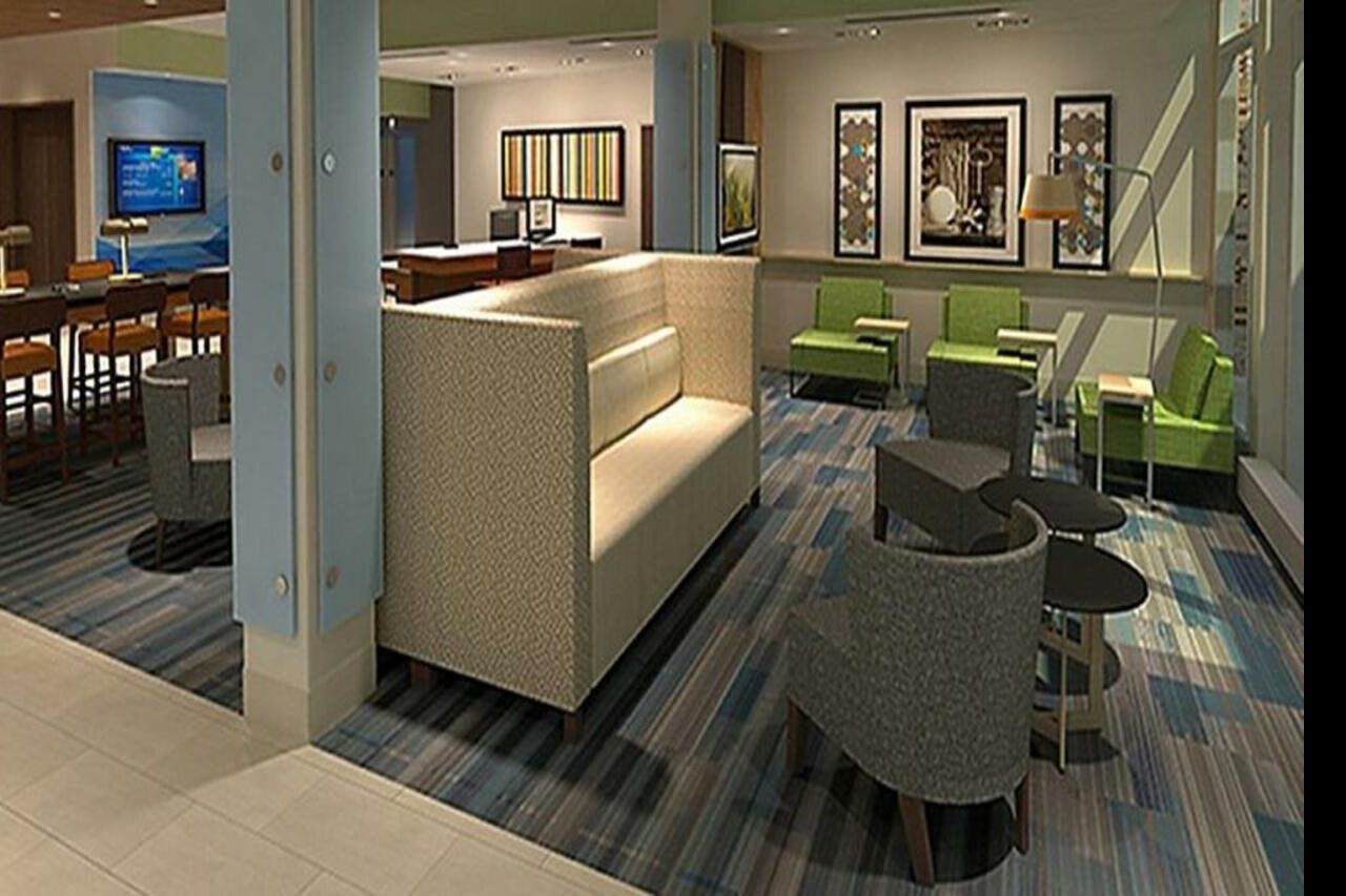 Holiday Inn Express & Suites - Grand Rapids Airport - South By Ihg Экстерьер фото